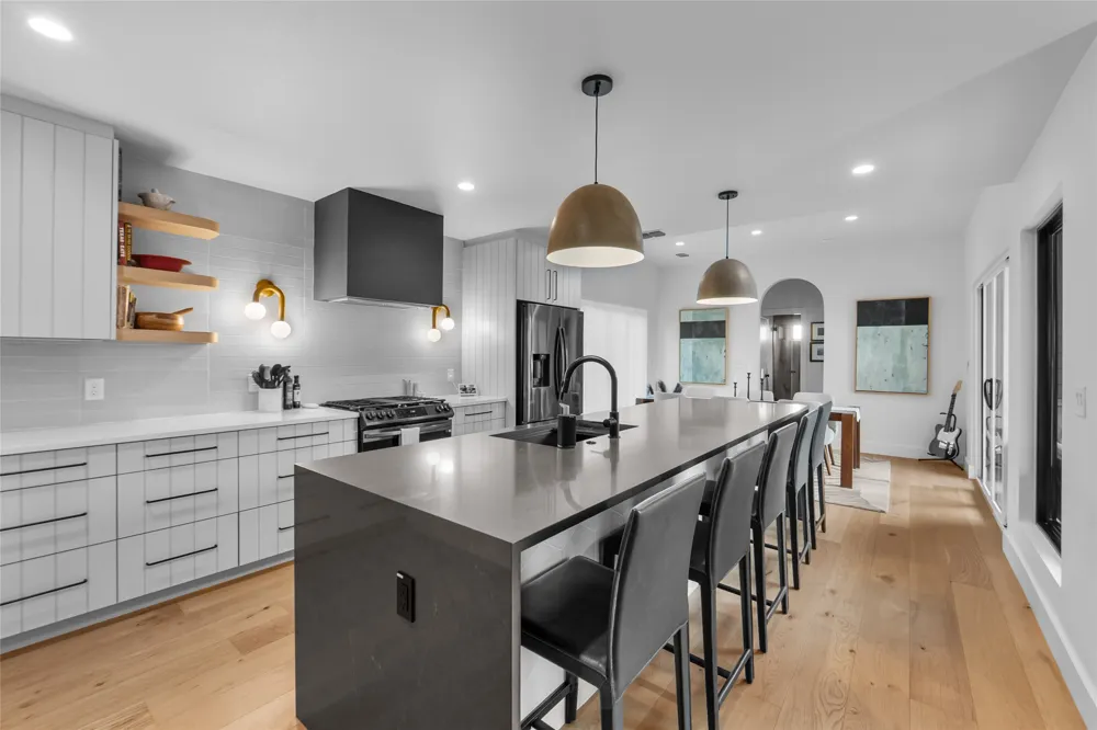 8300 Hathaway Drive Austin, TX 78757