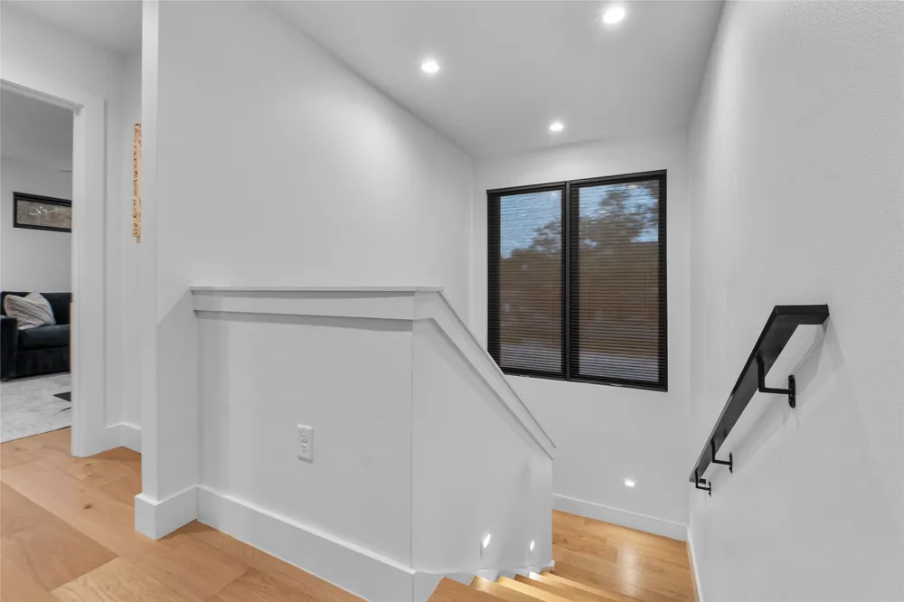 8300 Hathaway Drive Austin, TX 78757