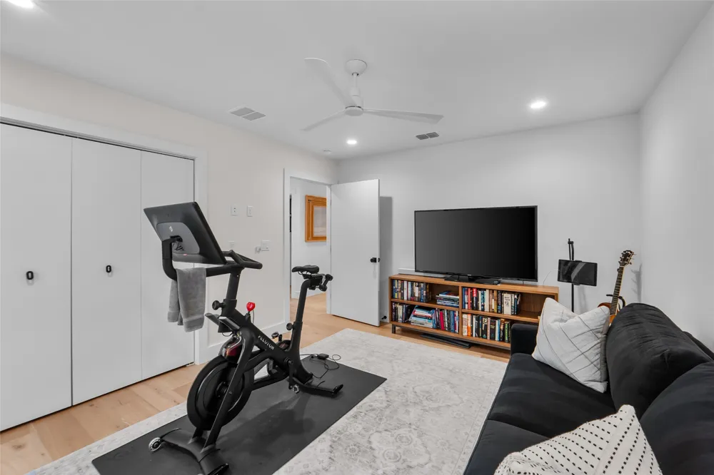 8300 Hathaway Drive Austin, TX 78757