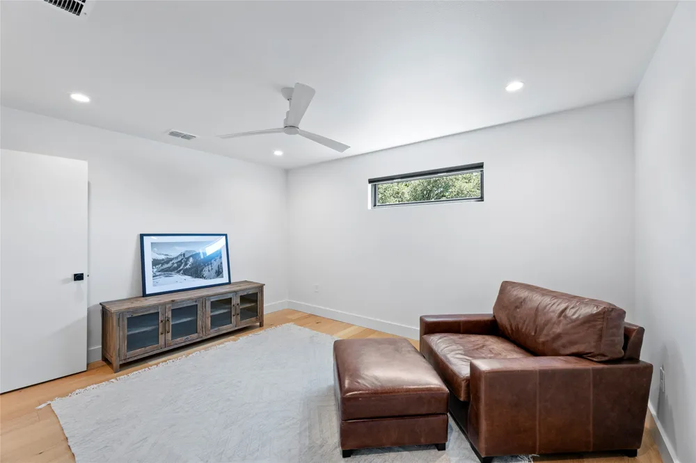 8300 Hathaway Drive Austin, TX 78757