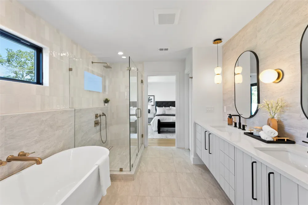 8300 Hathaway Drive Austin, TX 78757