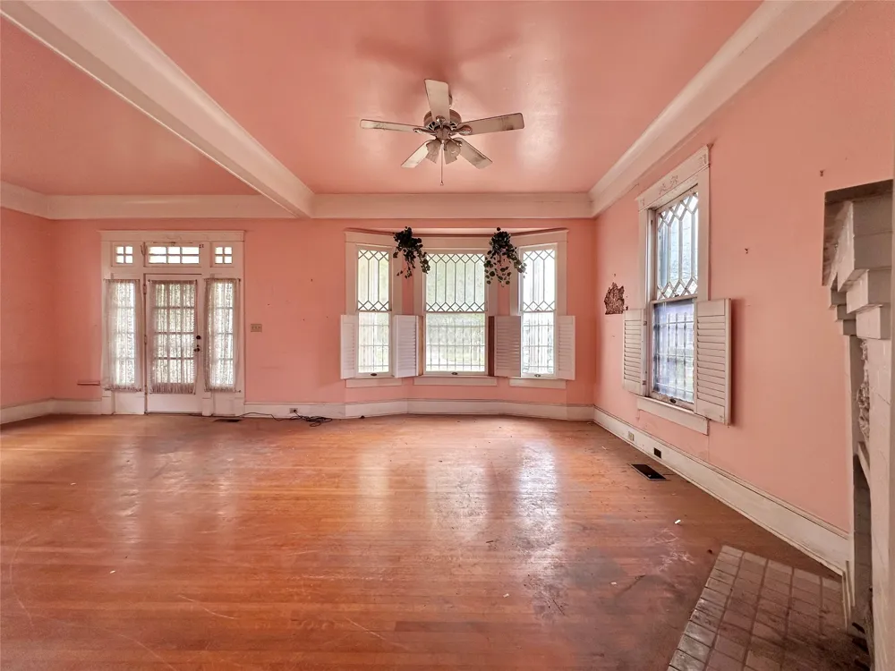 727 Pine Street San Antonio, TX 78202