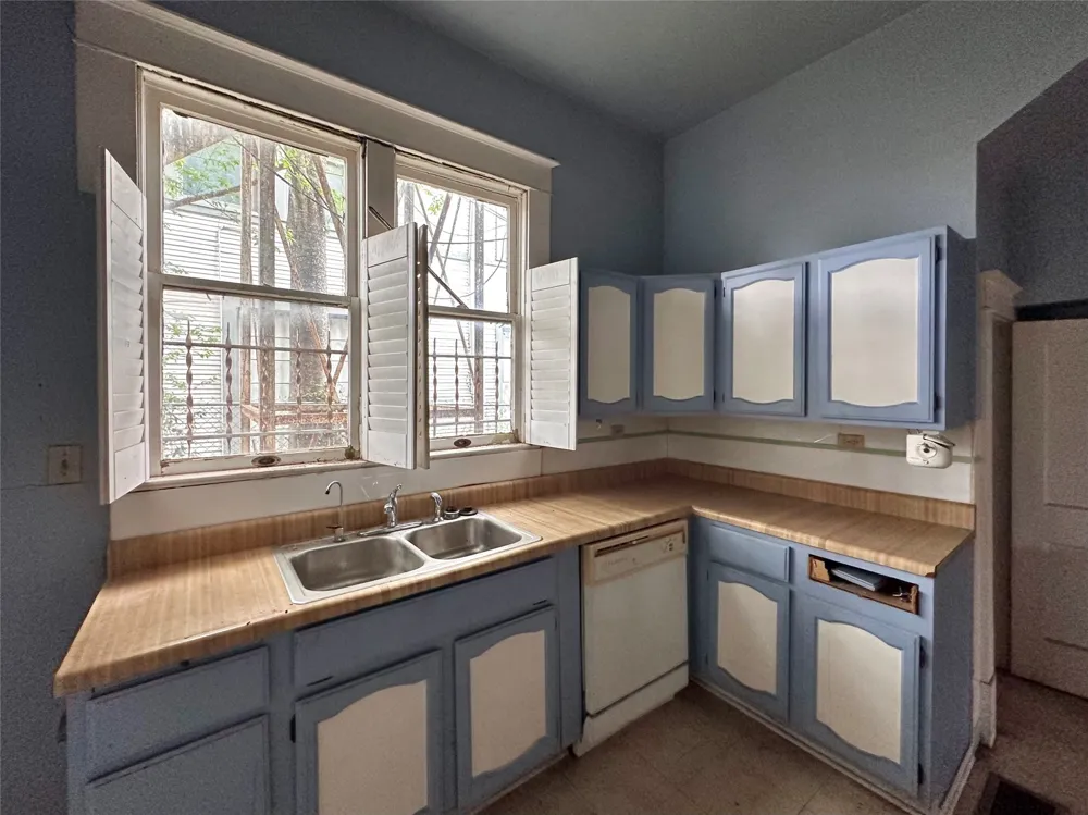 727 Pine Street San Antonio, TX 78202