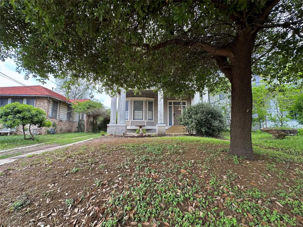 727 Pine Street San Antonio, TX 78202