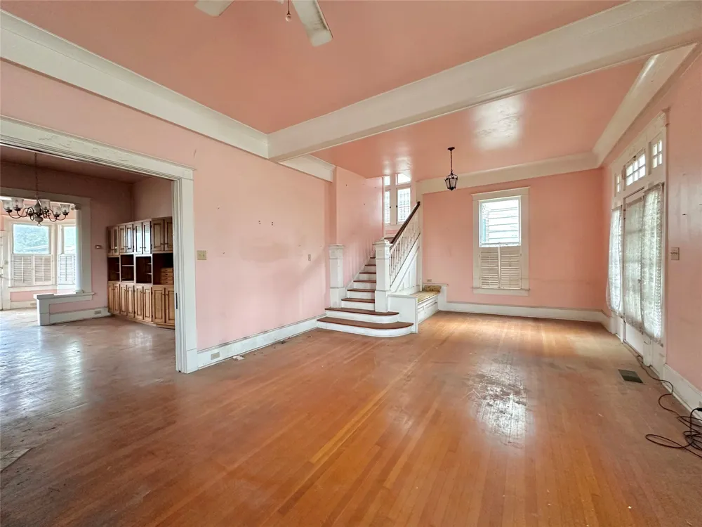 727 Pine Street San Antonio, TX 78202