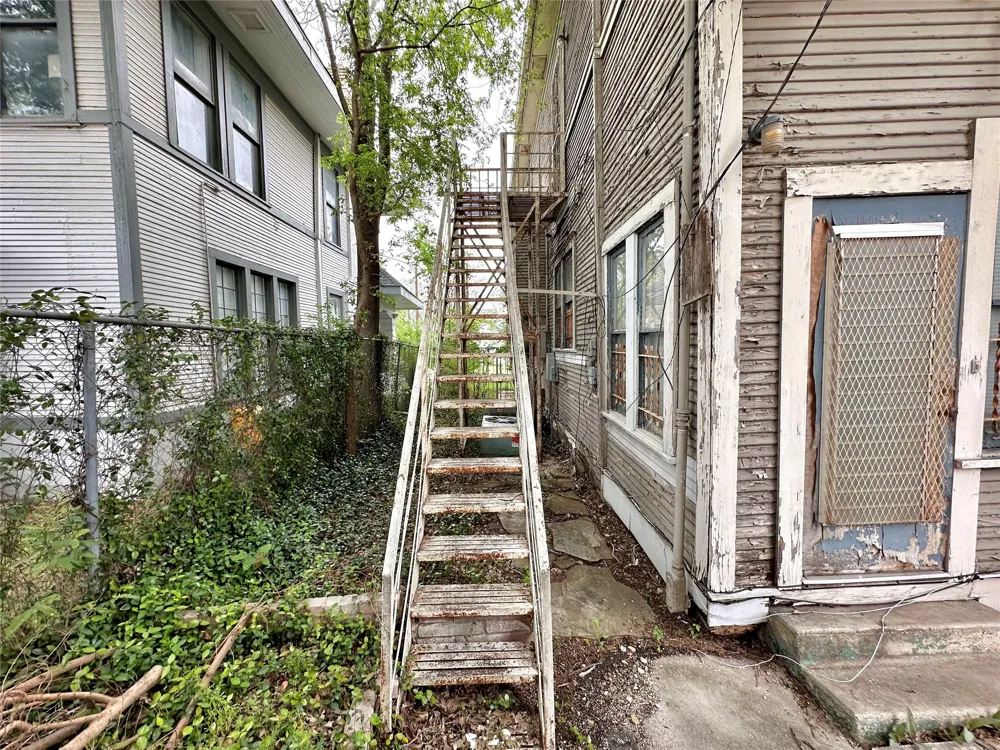 727 Pine Street San Antonio, TX 78202