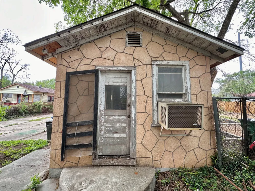 727 Pine Street San Antonio, TX 78202