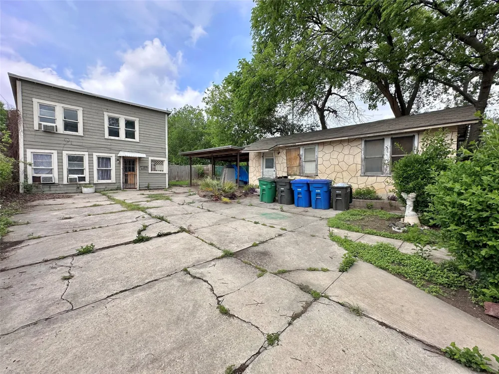727 Pine Street San Antonio, TX 78202