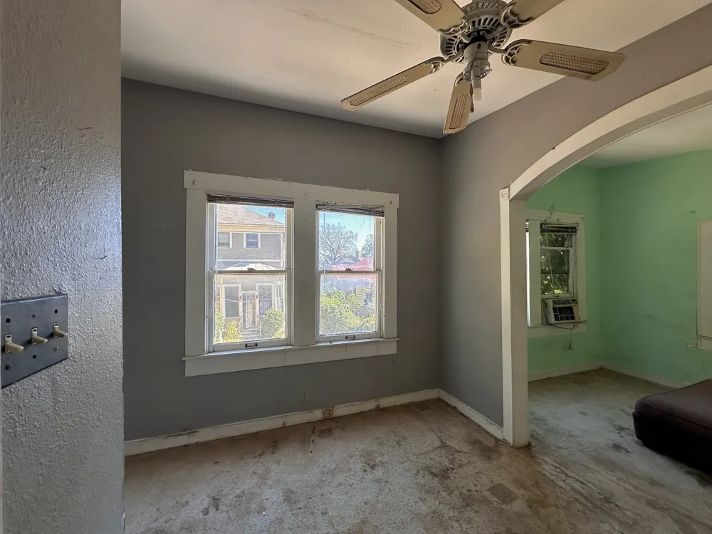 727 Pine Street San Antonio, TX 78202