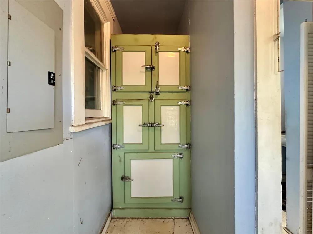 727 Pine Street San Antonio, TX 78202