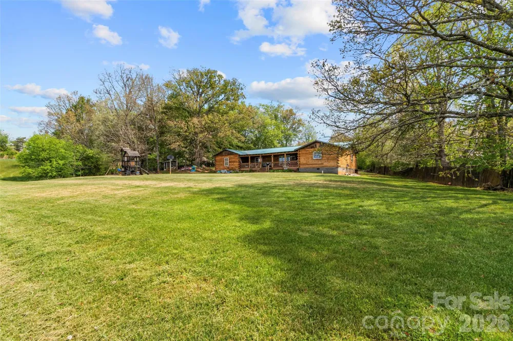 120 Lillie Lane Marshall, NC 28753