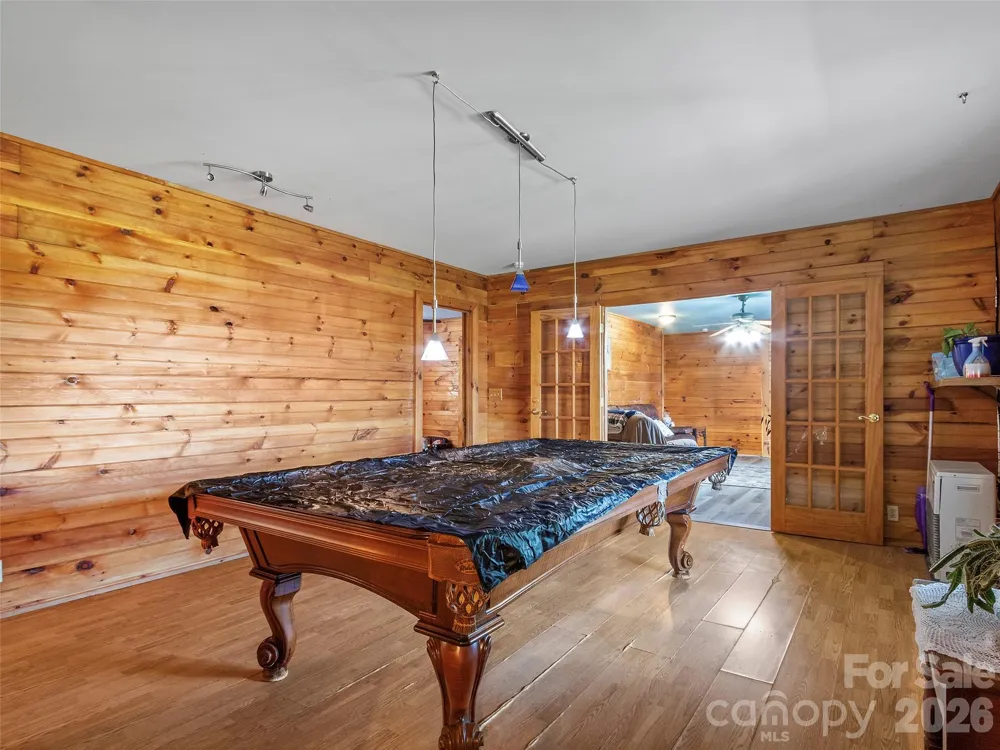 120 Lillie Lane Marshall, NC 28753