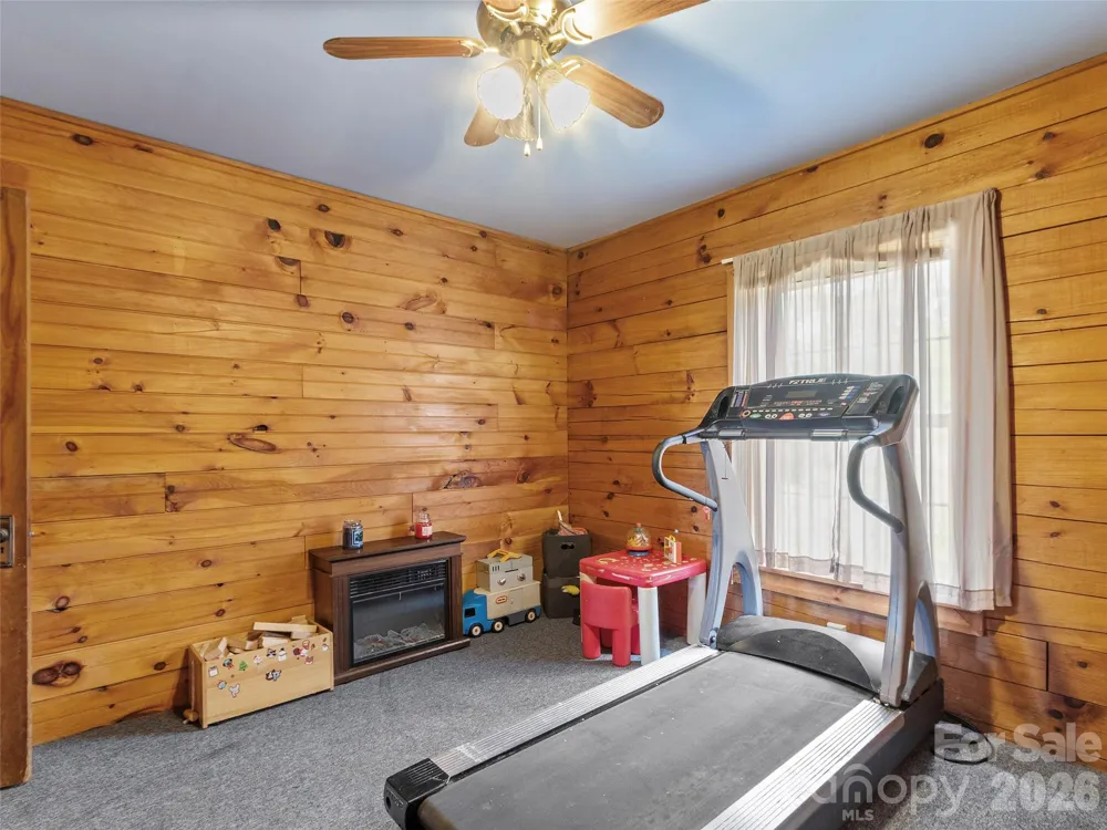 120 Lillie Lane Marshall, NC 28753