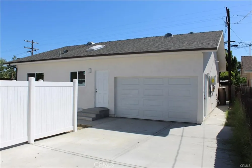 10359 Telfair Pacoima, CA 91331