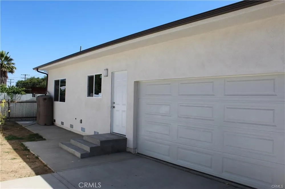 10359 Telfair Pacoima, CA 91331