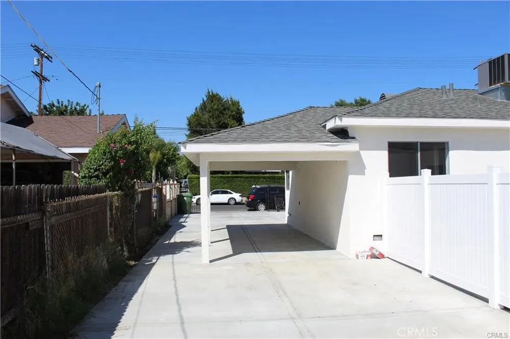 10359 Telfair Pacoima, CA 91331