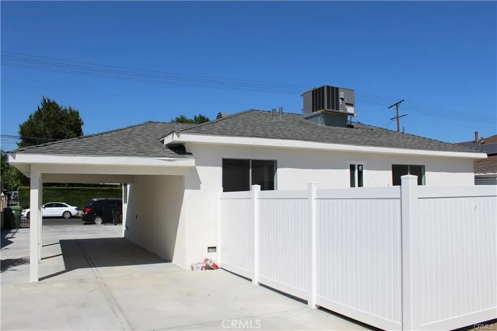 10359 Telfair Pacoima, CA 91331