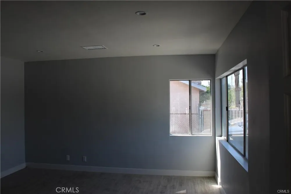 10359 Telfair Pacoima, CA 91331