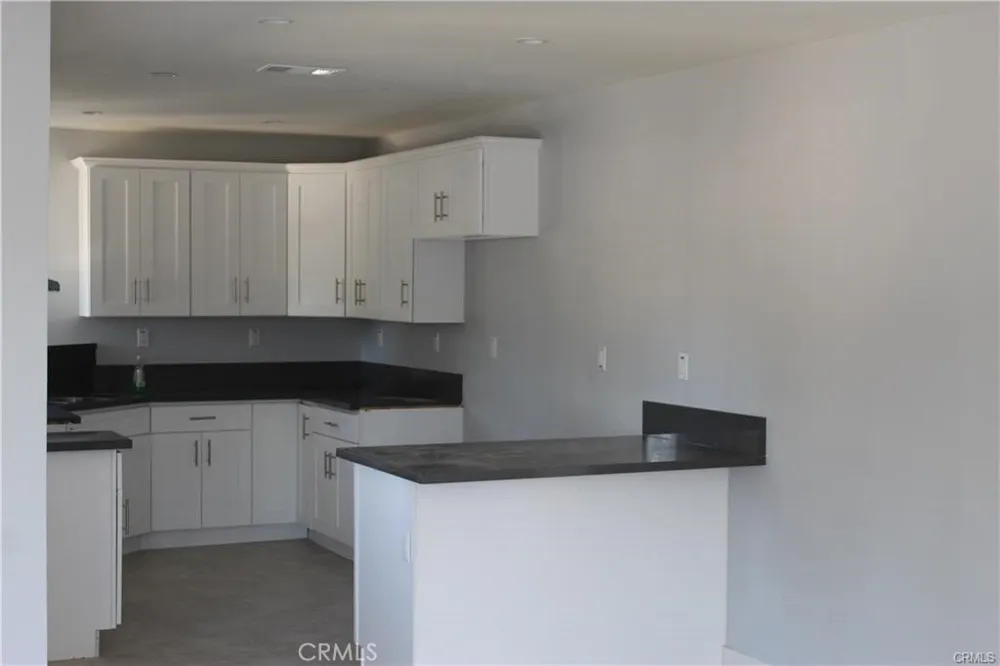 10359 Telfair Pacoima, CA 91331