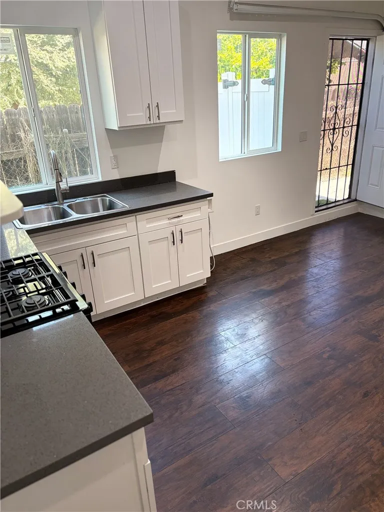 10359 Telfair Pacoima, CA 91331