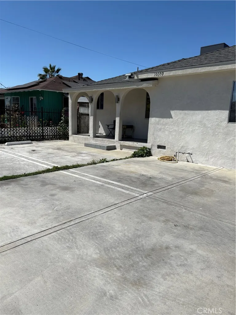 10359 Telfair Pacoima, CA 91331