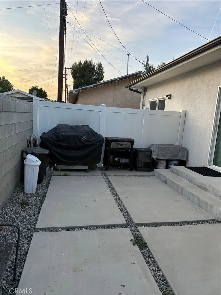 10359 Telfair Pacoima, CA 91331
