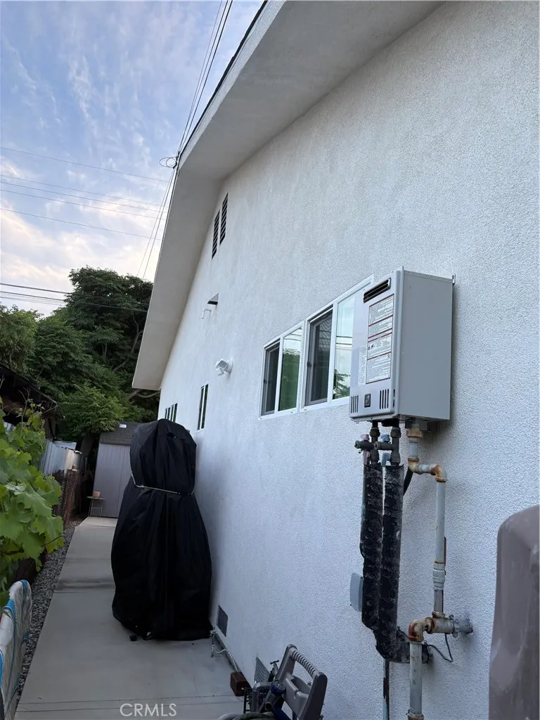 10359 Telfair Pacoima, CA 91331