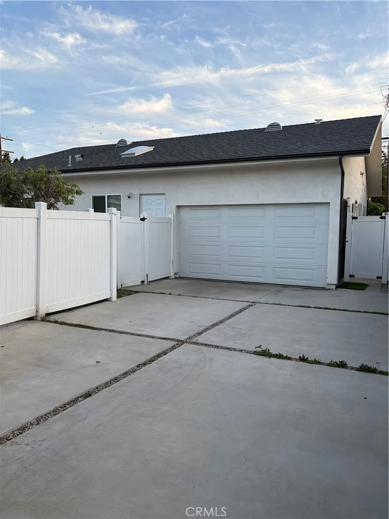 10359 Telfair Pacoima, CA 91331