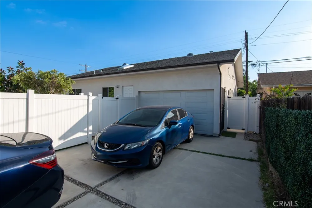 10359 Telfair Pacoima, CA 91331
