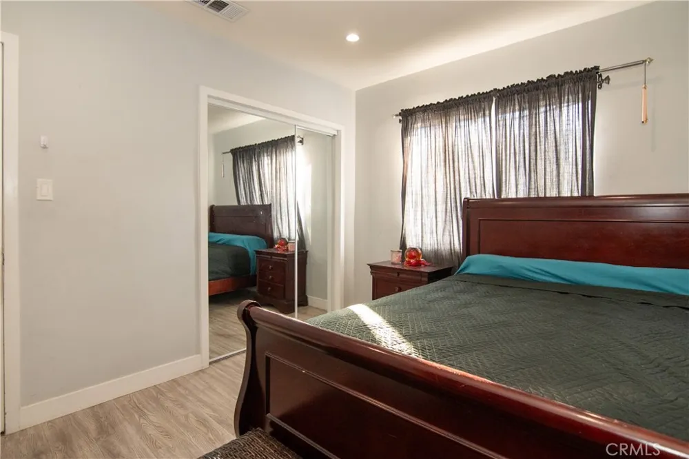 10359 Telfair Pacoima, CA 91331