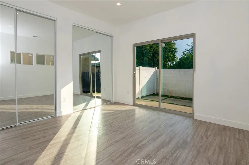10359 Telfair Pacoima, CA 91331