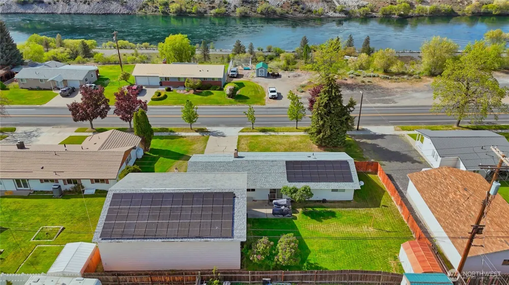 1113 River Drive Coulee Dam, WA 99116