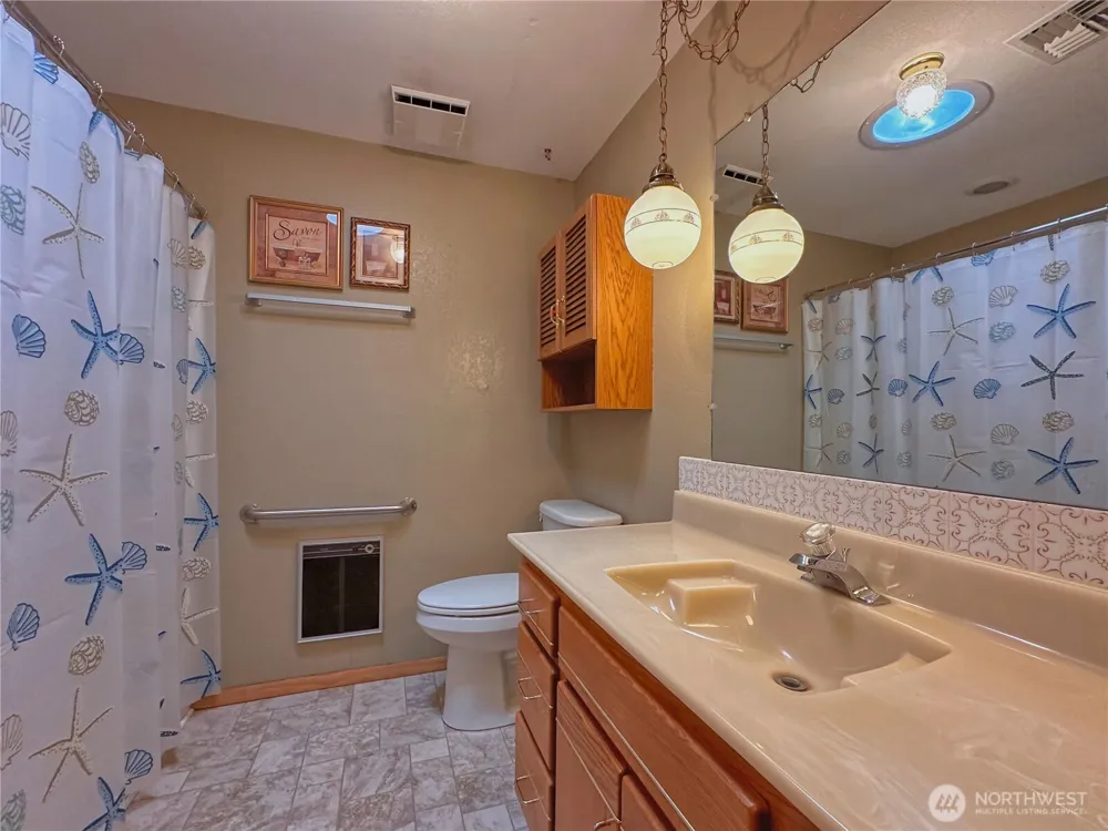 1113 River Drive Coulee Dam, WA 99116