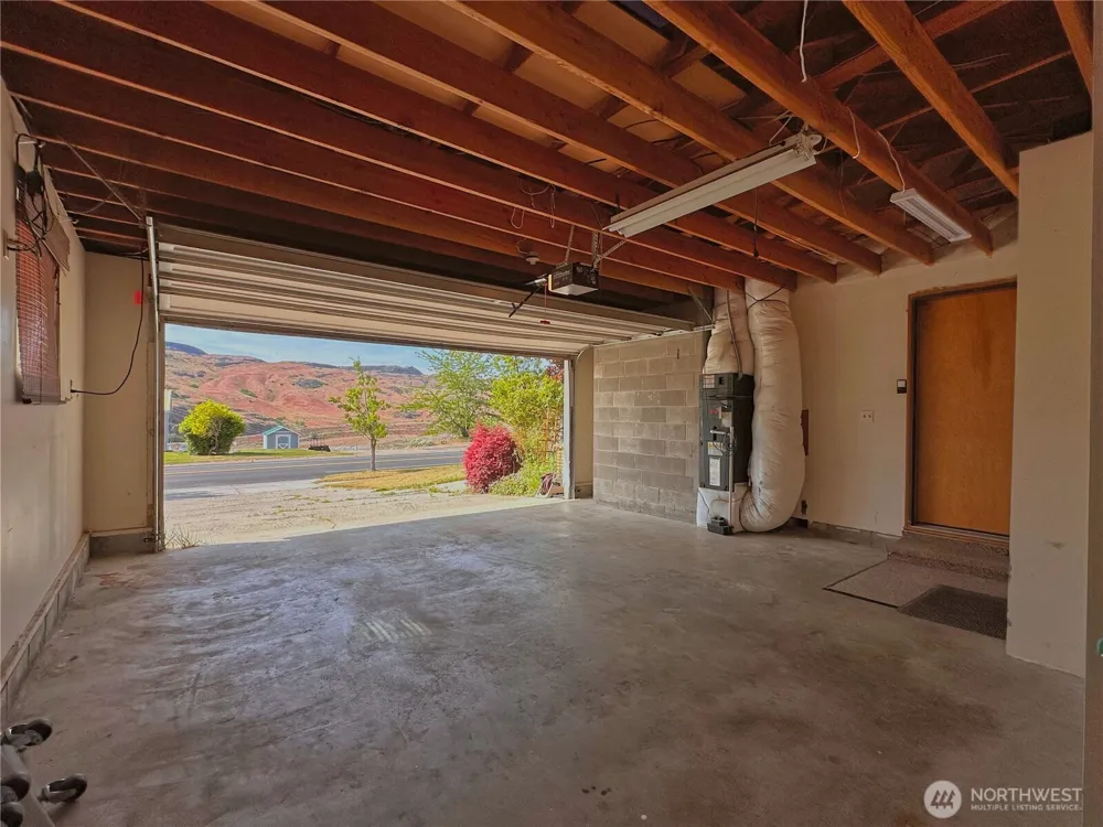 1113 River Drive Coulee Dam, WA 99116