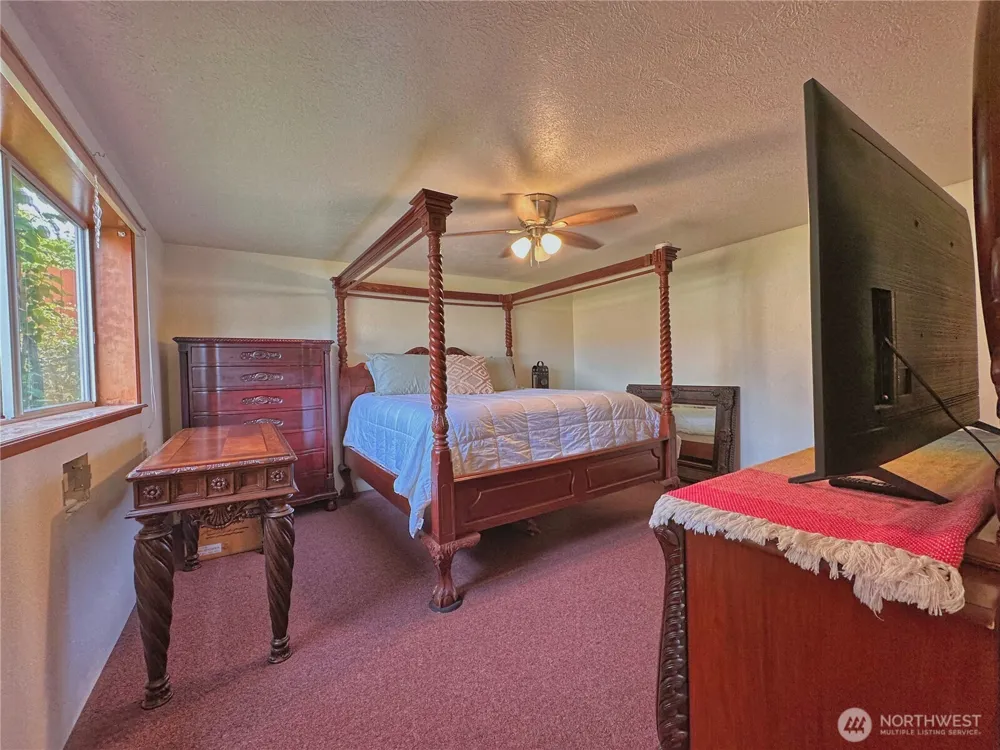 1113 River Drive Coulee Dam, WA 99116