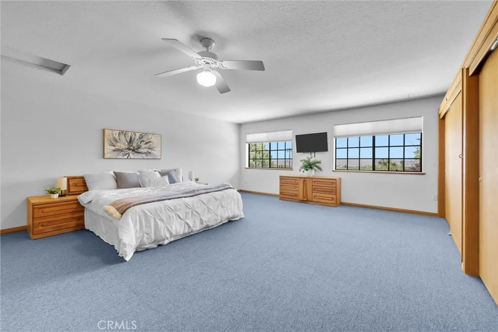 7854 Oak hills Rd Oak Hills, CA 92344