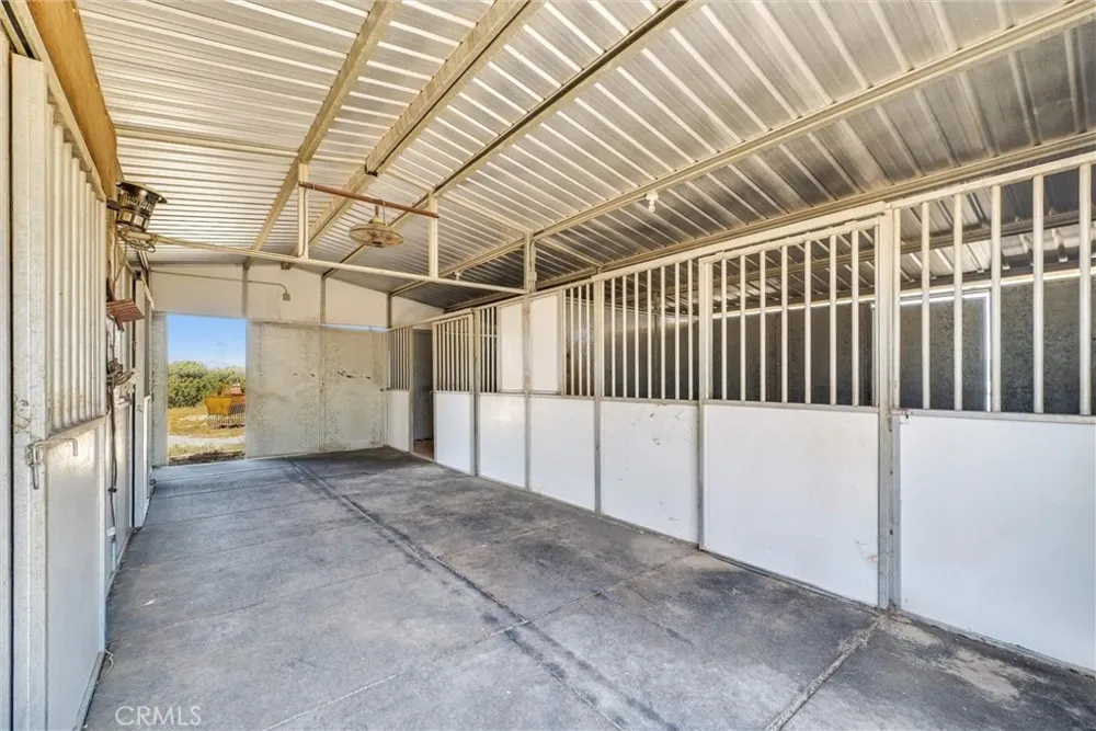 7854 Oak hills Rd Oak Hills, CA 92344