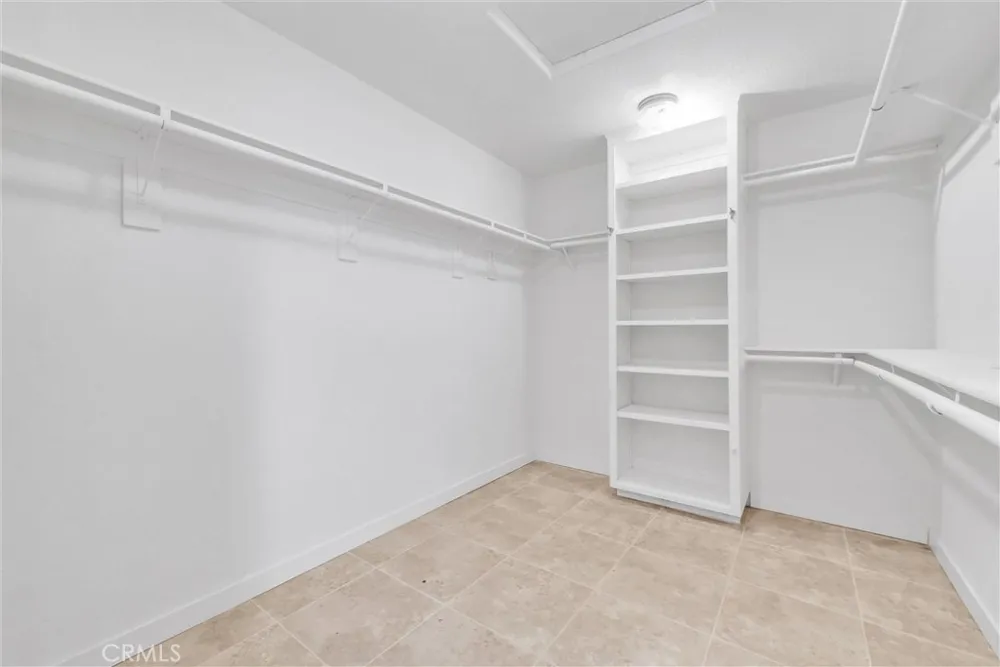 7854 Oak hills Rd Oak Hills, CA 92344
