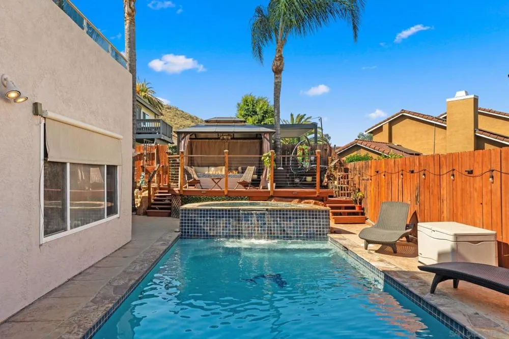 10253 Paseo Park Lakeside, CA 92040