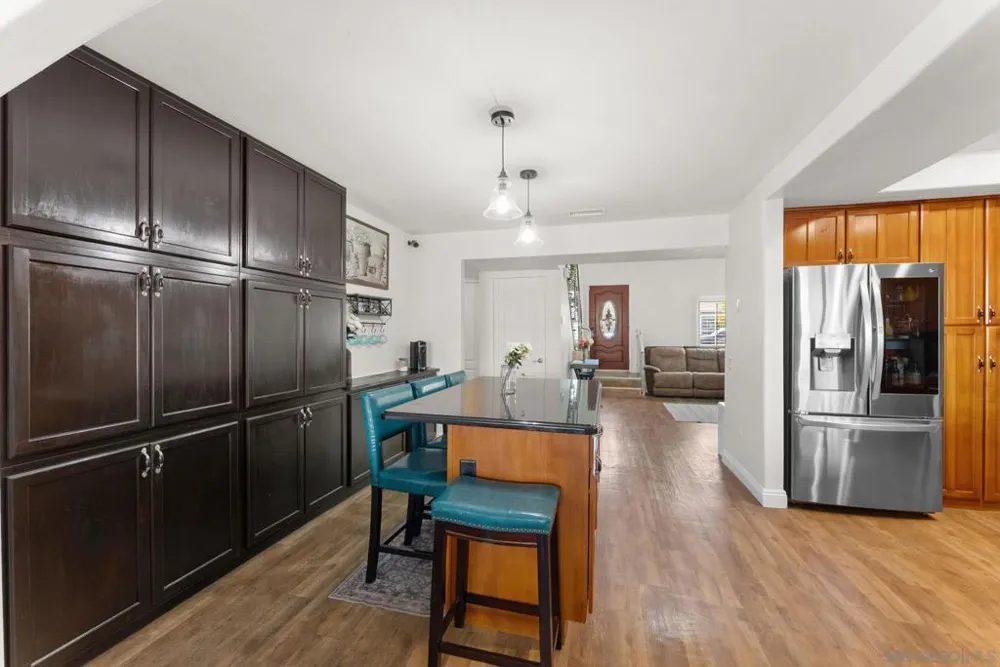 10253 Paseo Park Lakeside, CA 92040
