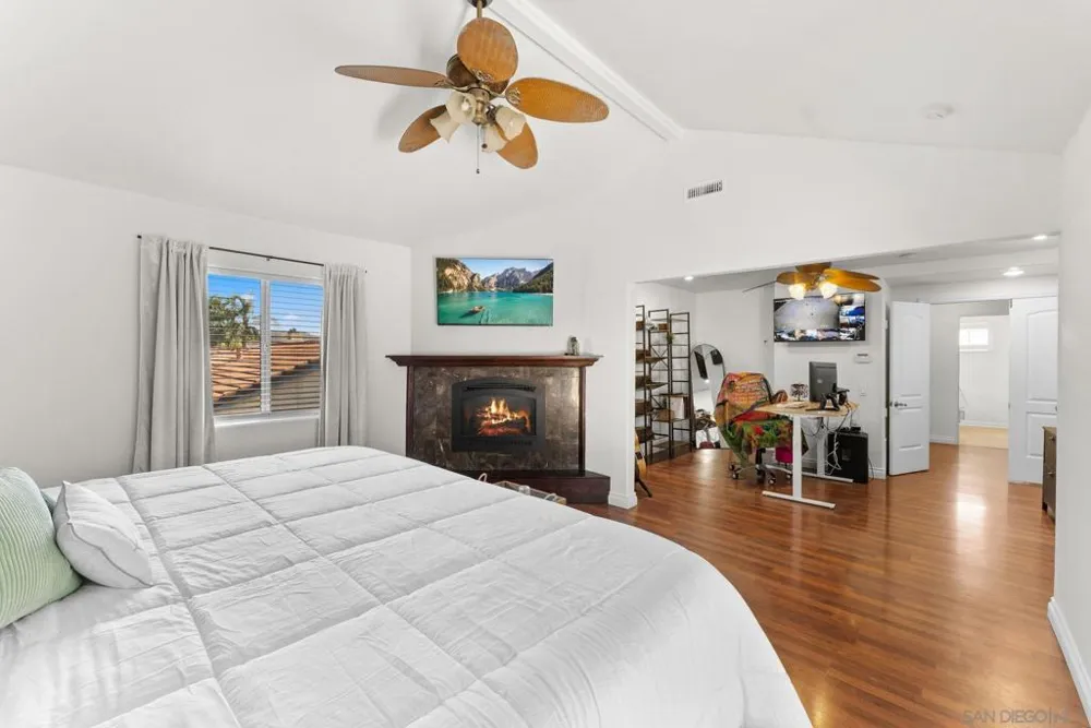 10253 Paseo Park Lakeside, CA 92040