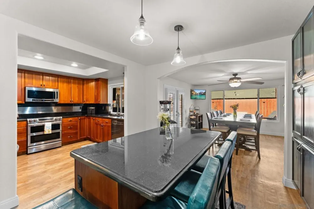 10253 Paseo Park Lakeside, CA 92040