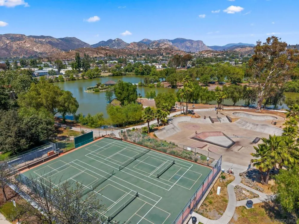 10253 Paseo Park Lakeside, CA 92040