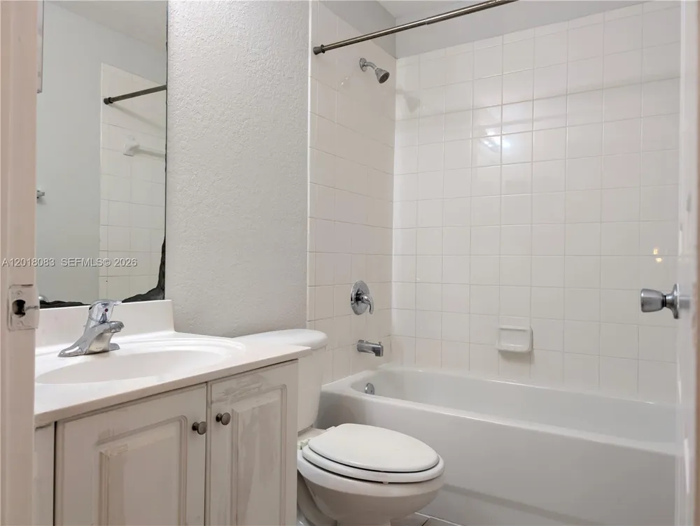 6009 SW 19th St #6009 North Lauderdale, FL 33068