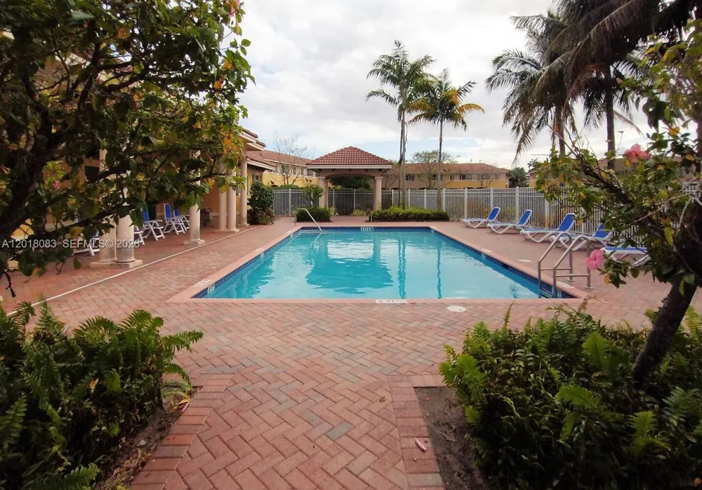 6009 SW 19th St #6009 North Lauderdale, FL 33068