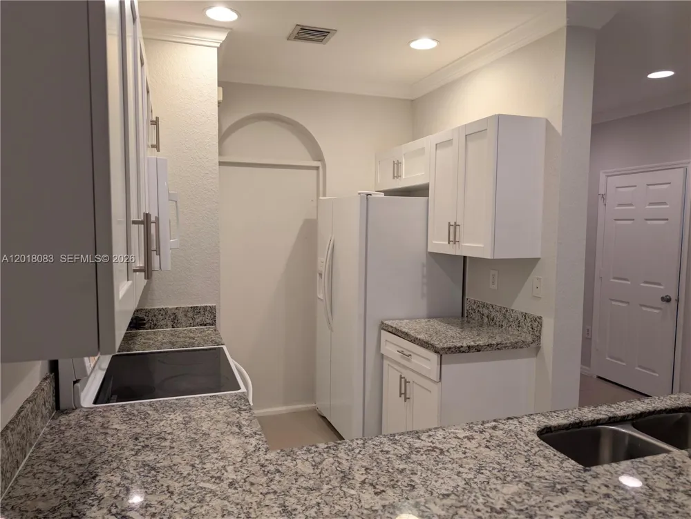 6009 SW 19th St #6009 North Lauderdale, FL 33068