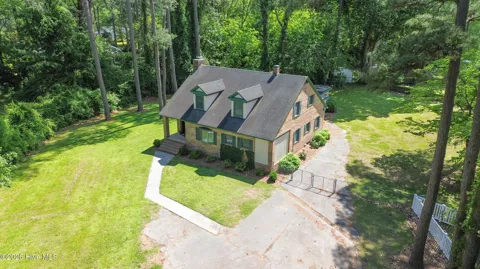 1507 Rivershore Road