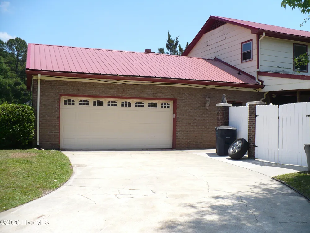 218 Parkwood Drive Jacksonville, NC 28546