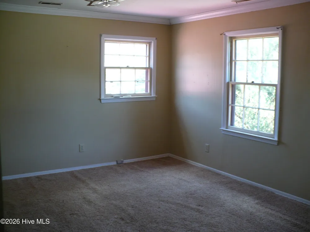 218 Parkwood Drive Jacksonville, NC 28546