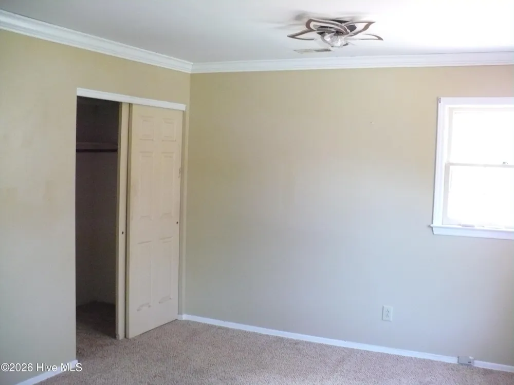 218 Parkwood Drive Jacksonville, NC 28546